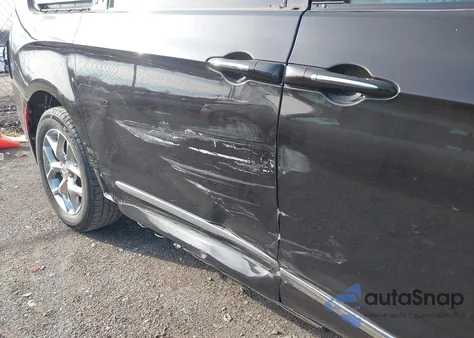 2018 Chrysler Pacifica Limited from USA, damaged, VIN 2C4RC1GGXJR212421